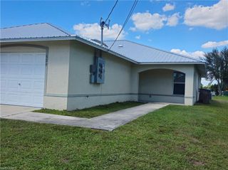 529 Hancock Bridge PKWY, Cape Coral, FL 33990