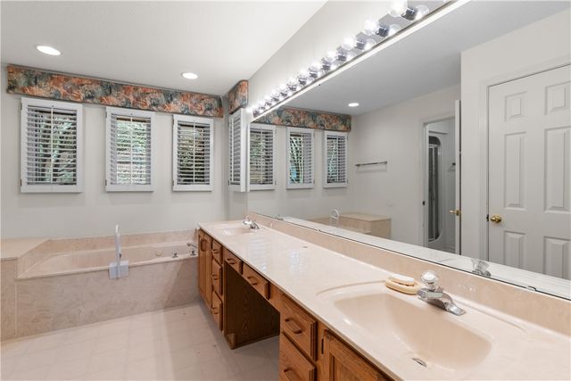 202 Snead Lane, Westminster, SC 29693