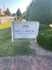 1926 Goldsmith Ln, 118, Louisville, KY 40218