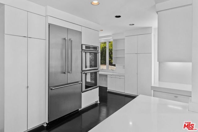 305 S Bedford Drive, Beverly Hills, CA 90212