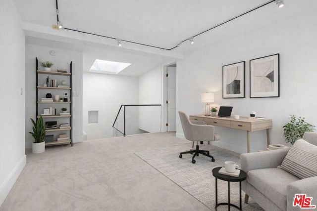 305 S Bedford Drive, Beverly Hills, CA 90212