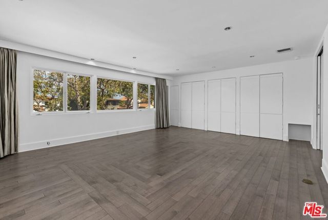 305 S Bedford Drive, Beverly Hills, CA 90212
