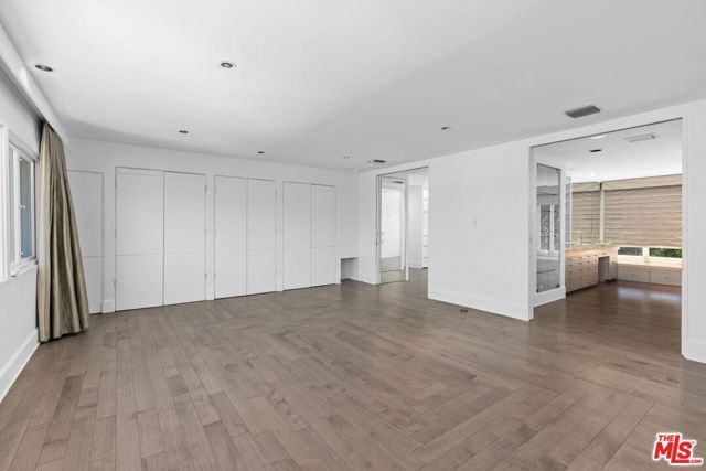 305 S Bedford Drive, Beverly Hills, CA 90212