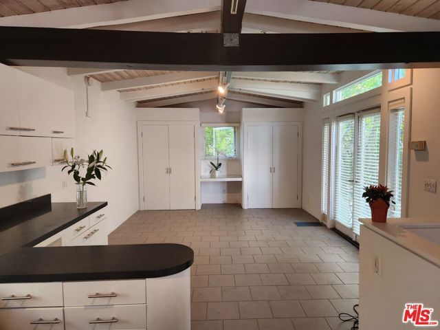 305 S Bedford Drive, Beverly Hills, CA 90212