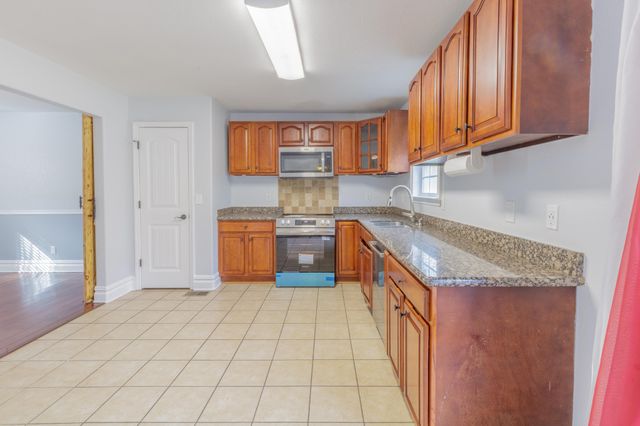 959 Lower Mill Road, Hixson, TN 37343