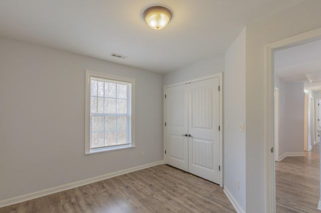 959 Lower Mill Road, Hixson, TN 37343