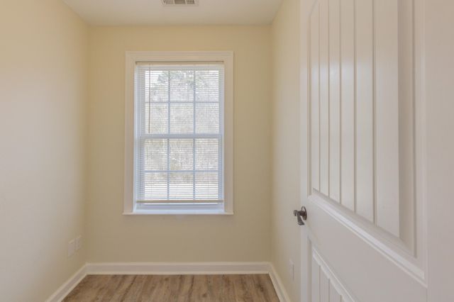 959 Lower Mill Road, Hixson, TN 37343