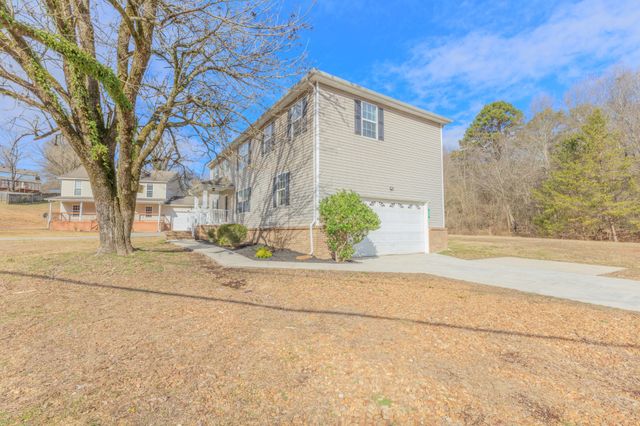 959 Lower Mill Road, Hixson, TN 37343
