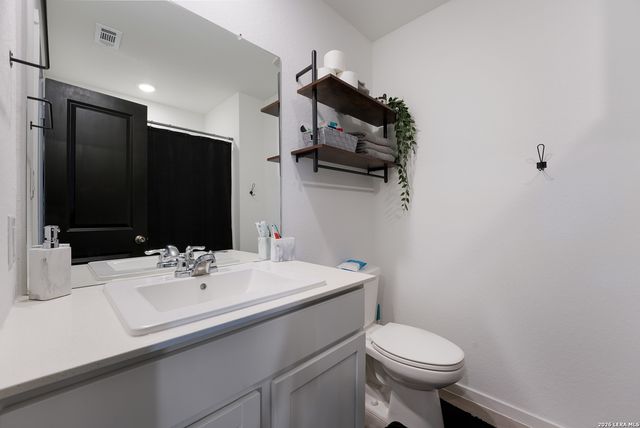 13012 HANCOCK POOL, St Hedwig, TX 78152
