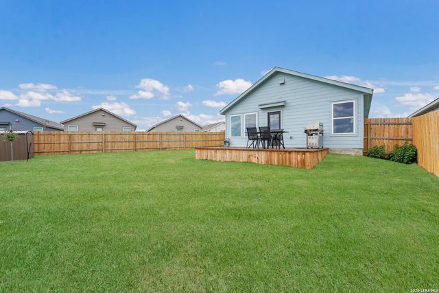 13012 HANCOCK POOL, St Hedwig, TX 78152