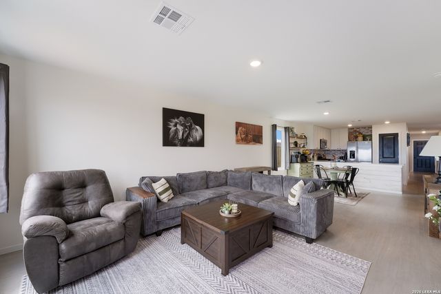 13012 HANCOCK POOL, St Hedwig, TX 78152