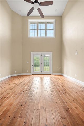 200 Crooked Creek Drive, London, KY 40744