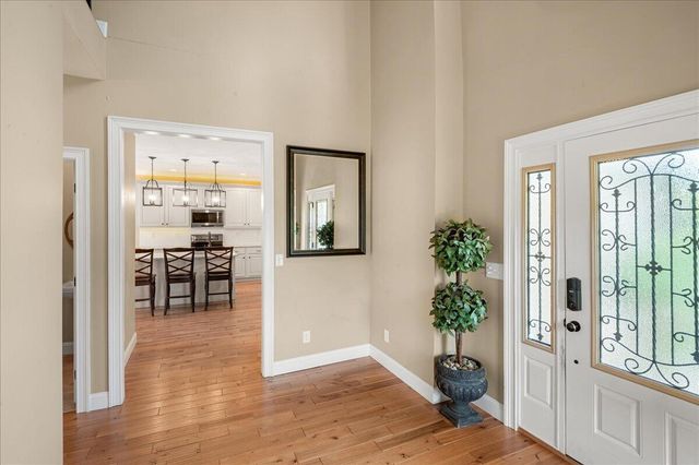 200 Crooked Creek Drive, London, KY 40744