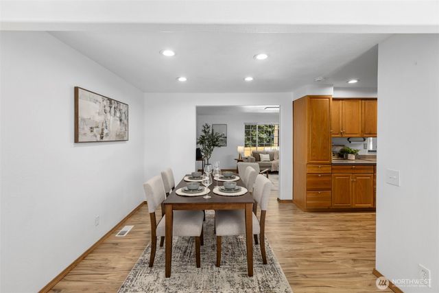 7303 103rd Street E, Puyallup, WA 98373
