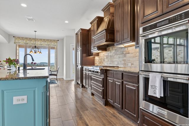 8035 VANITY HL, San Antonio, TX 78256