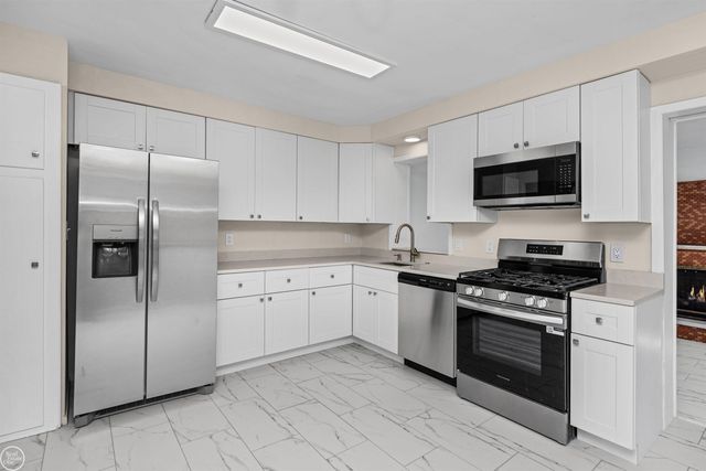 16840 May Avenue, Eastpointe, MI 48021