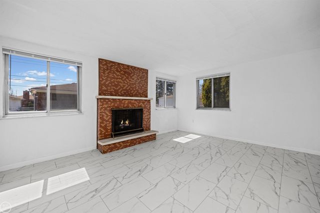 16840 May Avenue, Eastpointe, MI 48021