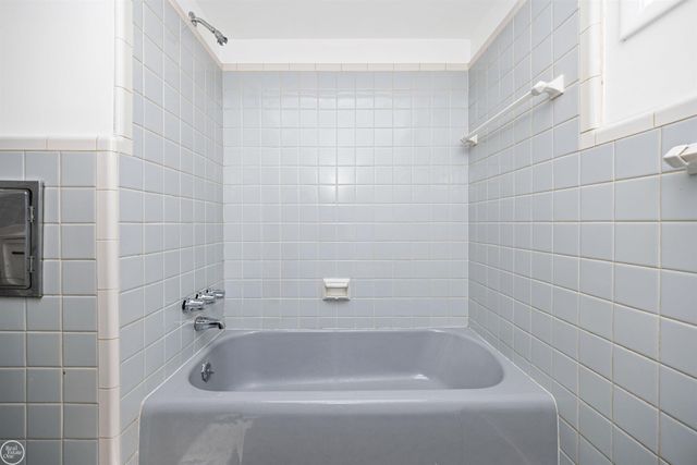 16840 May Avenue, Eastpointe, MI 48021