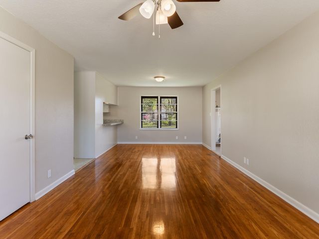 3200 3rd Street, Bay City, TX 77414