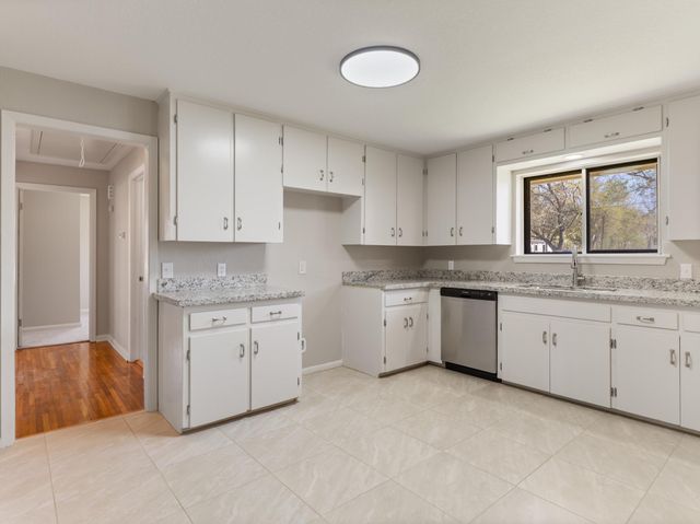 3200 3rd Street, Bay City, TX 77414