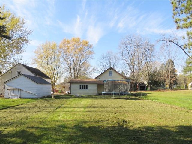 104 Clark Street, Thorp, WI 54771