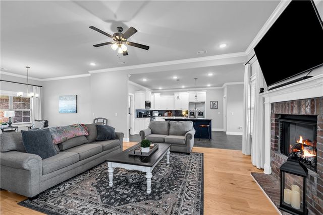 1353 Giulia Avenue, Springdale, AR 72762