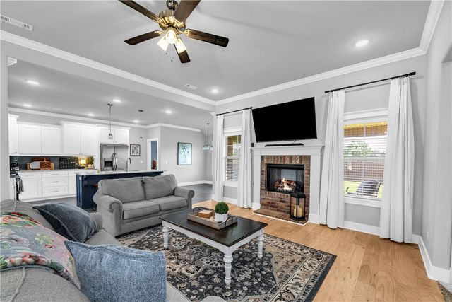 1353 Giulia Avenue, Springdale, AR 72762
