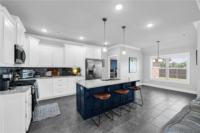 1353 Giulia Avenue, Springdale, AR 72762
