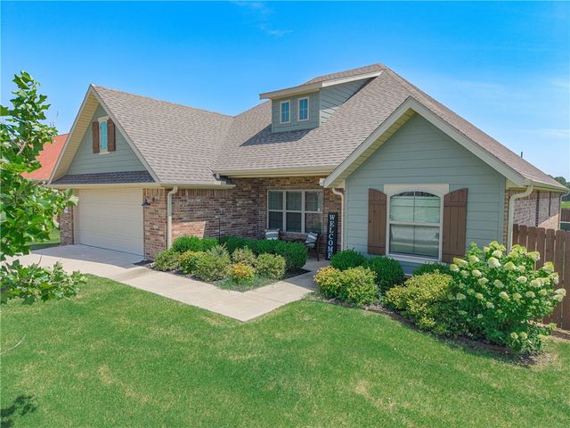1353 Giulia Avenue, Springdale, AR 72762