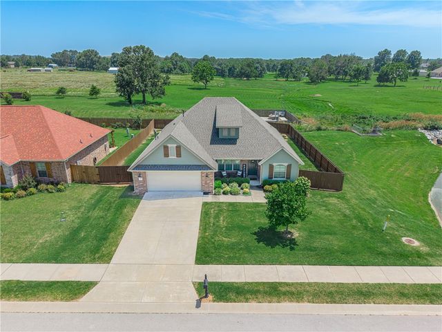 1353 Giulia Avenue, Springdale, AR 72762