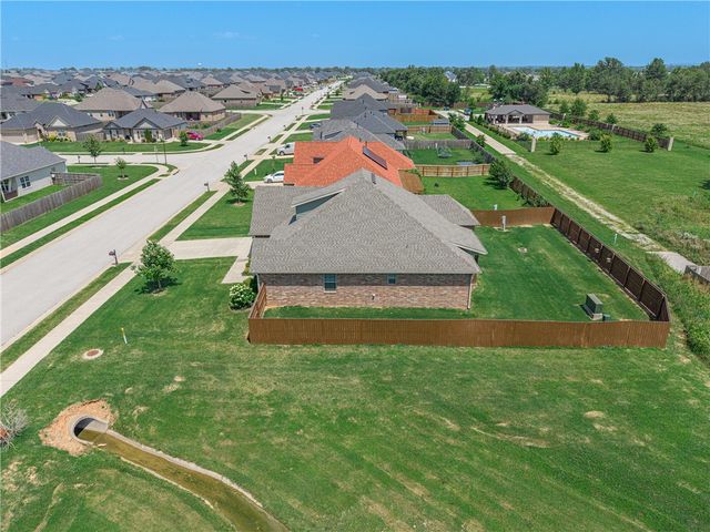 1353 Giulia Avenue, Springdale, AR 72762