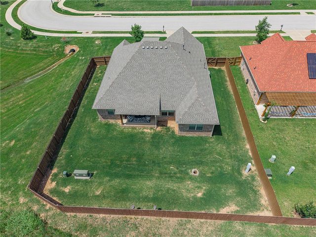 1353 Giulia Avenue, Springdale, AR 72762