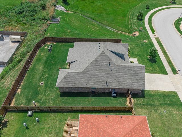 1353 Giulia Avenue, Springdale, AR 72762