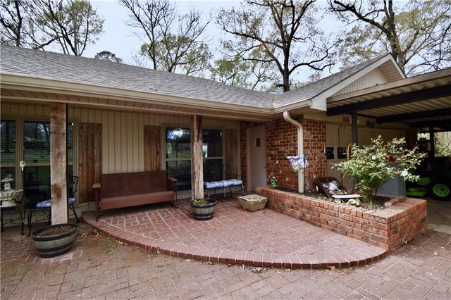 514 EAGLE Drive, Pineville, LA 71360