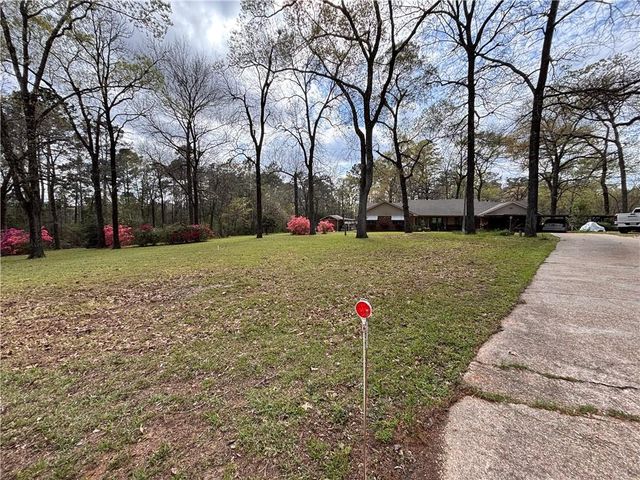 514 EAGLE Drive, Pineville, LA 71360