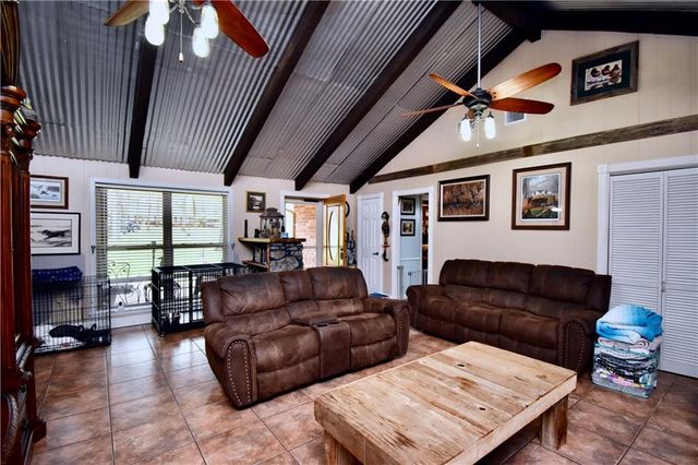 514 EAGLE Drive, Pineville, LA 71360