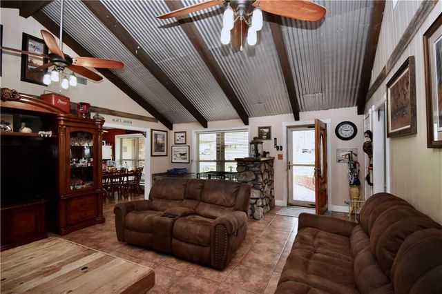 514 EAGLE Drive, Pineville, LA 71360