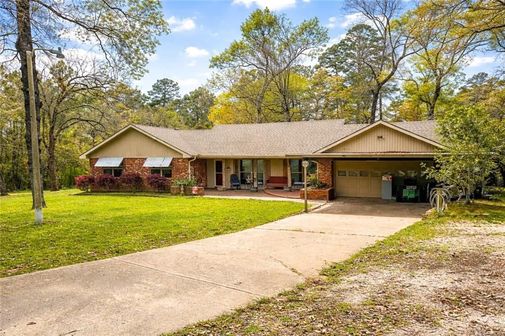 514 EAGLE Drive, Pineville, LA 71360