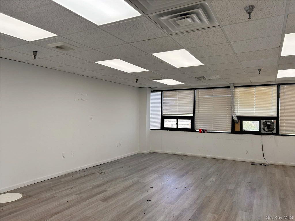 129 26, Flushing, NY 11354 — exterior