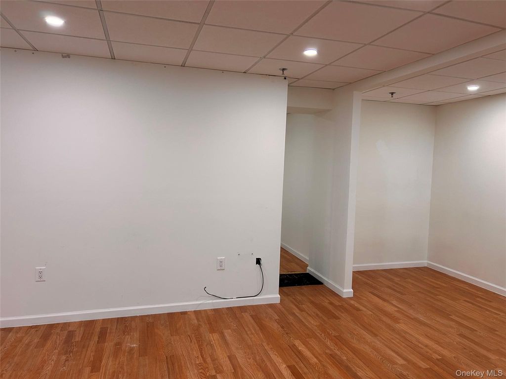 129 26, Flushing, NY 11354 — photo 3