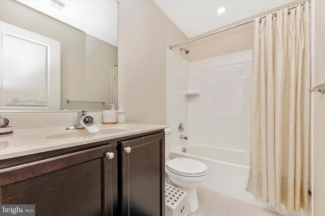 1113 LAKIN DR, Frederick, MD 21702