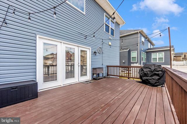 1113 LAKIN DR, Frederick, MD 21702