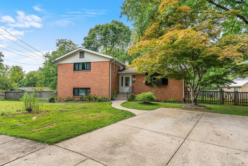 11526 COLT TER, Silver Spring, MD 20902