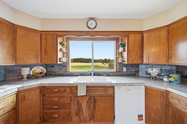 7760 Willow Road, Clinton, MI 49236