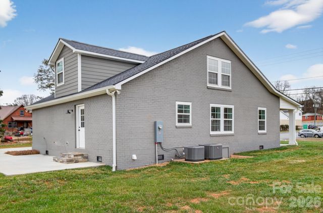 109 S Main Street, Granite Falls, NC 28630