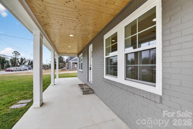 109 S Main Street, Granite Falls, NC 28630