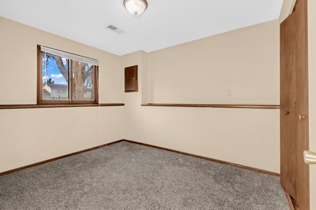 7680 Newton Avenue N, Brooklyn Park, MN 55444