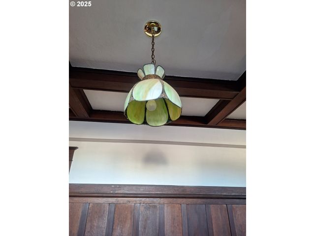 175 S 6TH St, Reedsport, OR 97467