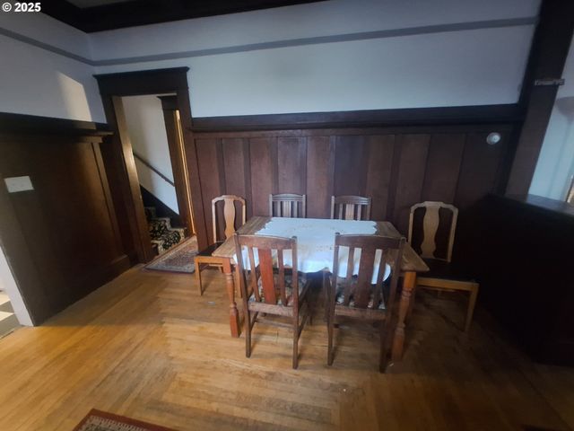 175 S 6TH St, Reedsport, OR 97467