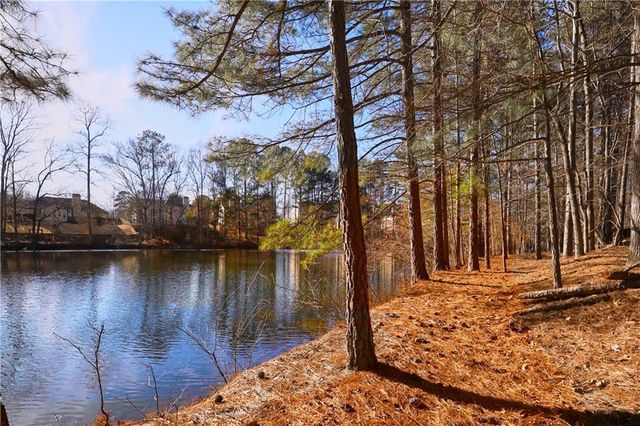 412 Antler Lane, Suwanee, GA 30024